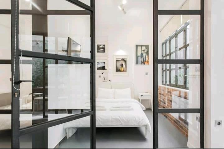 Fashionable Base In Central Athens In The Old Tailor Factory 외부 사진